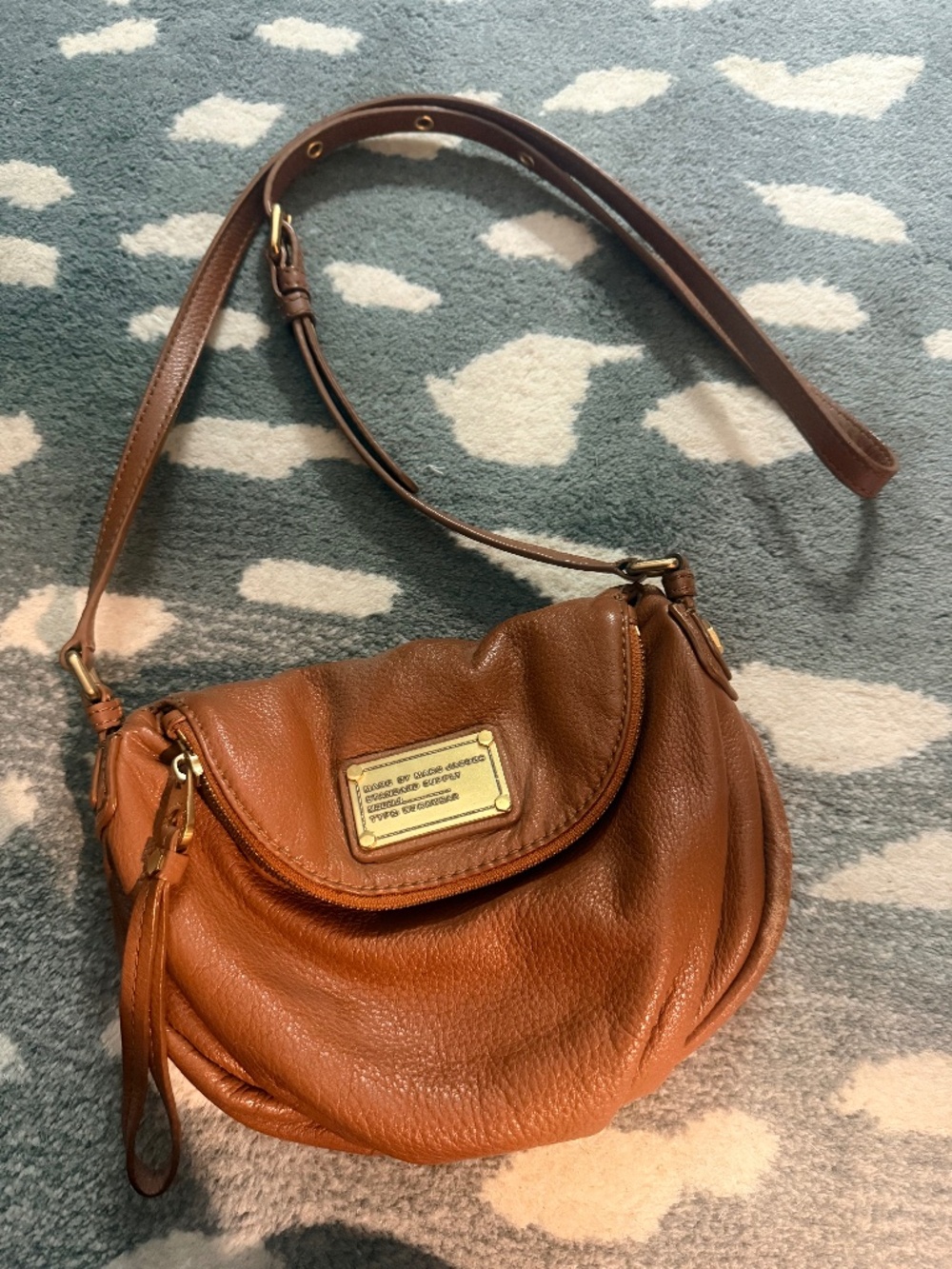 Marc by Marc Jacobs Classic Natasha in cognac color